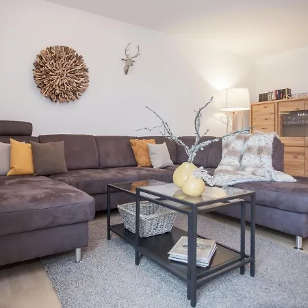 Bright And Modern Maisonette In With Balcony And Children's Play Area Apartment